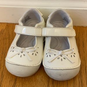Stride Rite Soft Motion Mary Janes